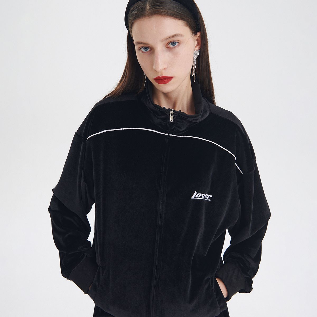 LOVER VELVET ZIP-UP_BLACK - 감도 깊은 취향 셀렉트샵 29CM