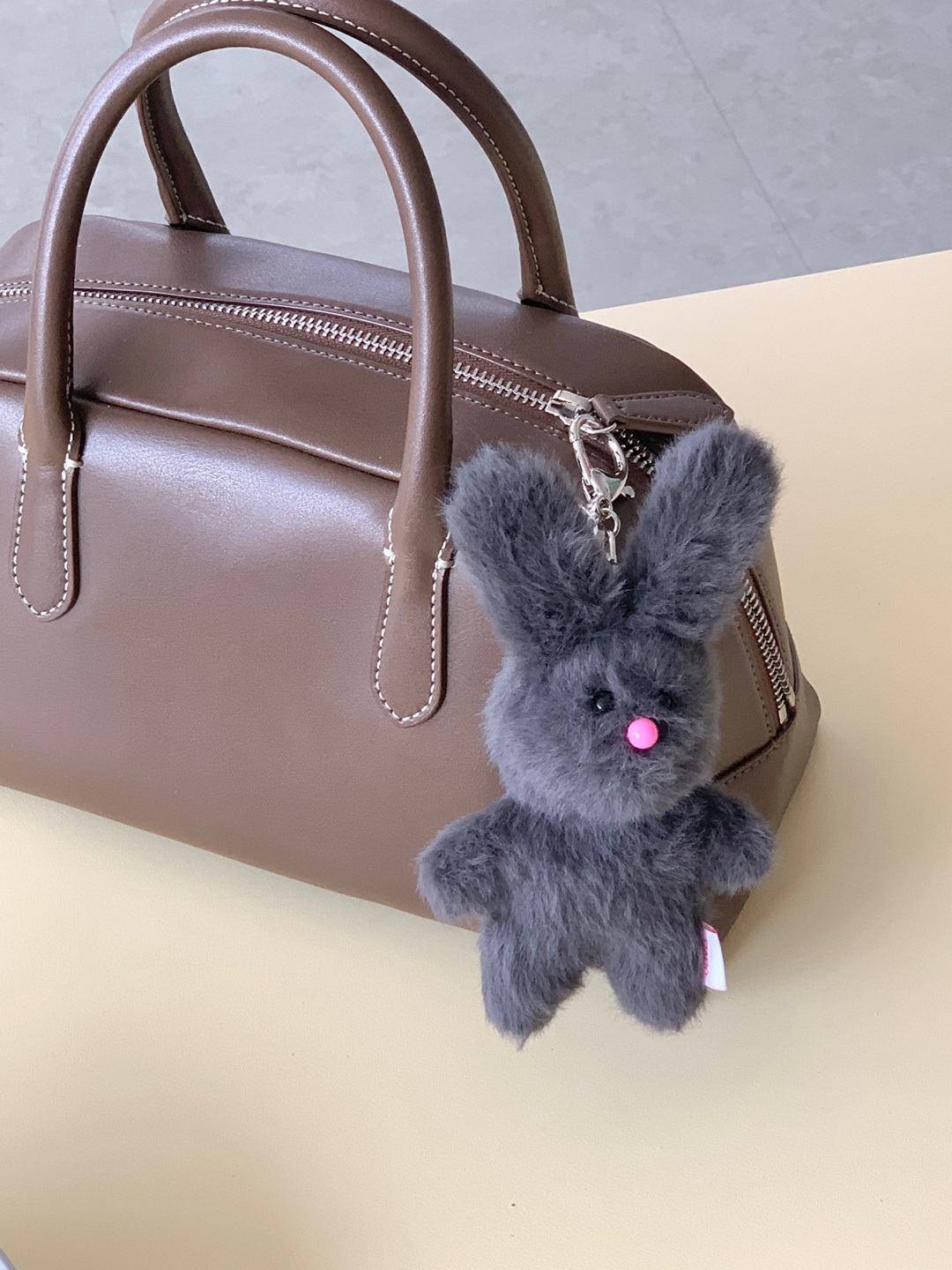 Olivet Rabbit Keychain (올톡이 인형 키링) dark grey 감도 깊은 취향 셀렉트샵 29CM