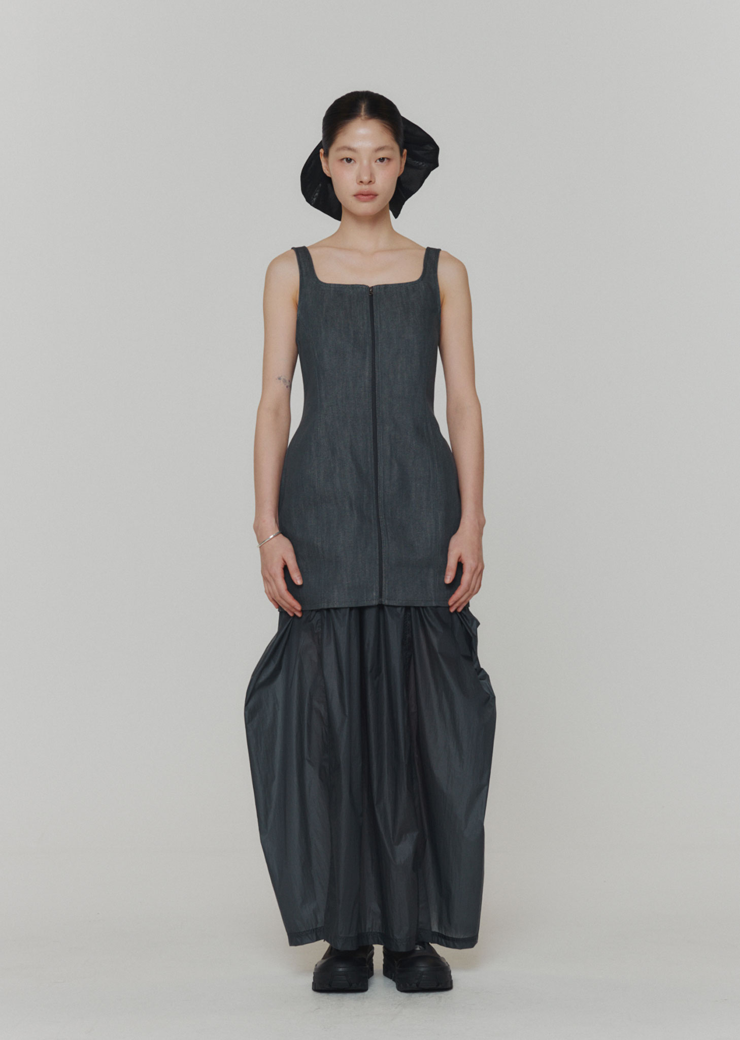 HOURGLASS DENIM VEST (2COLORS) - 감도 깊은 취향 셀렉트샵 29CM