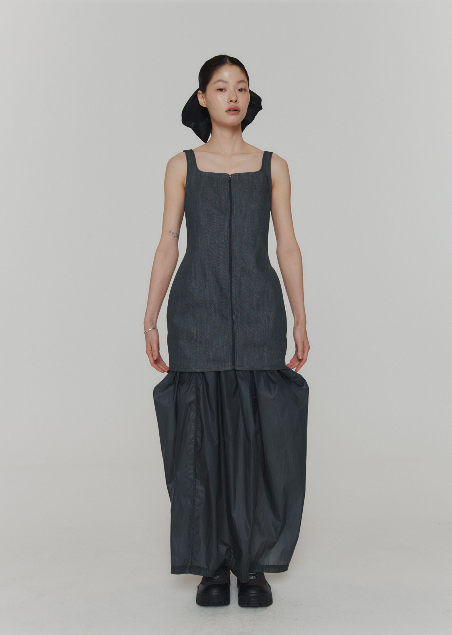 AMOMENTO アモーメント HOURGLASS DENIM VEST AMOMENTO アモーメント HOURGLASS DENIM VEST AMOMENTO ア