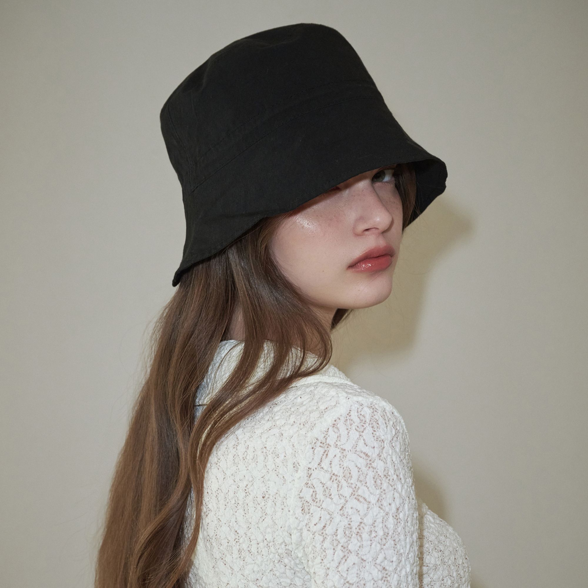BBD Graffiti Logo Reversible Plate Bucket Hat (Black) - 감도
