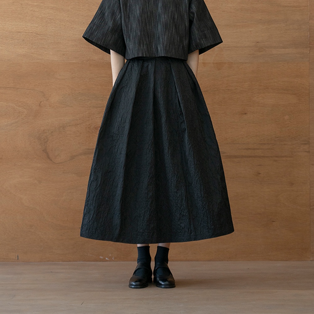 bloom tuck skirt (black) - 감도 깊은 취향 셀렉트샵 29CM