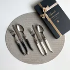 [29CM 단독] [선물포장] 장네론 라귀올 테이블양식기 아이보리&블랙 2인세트