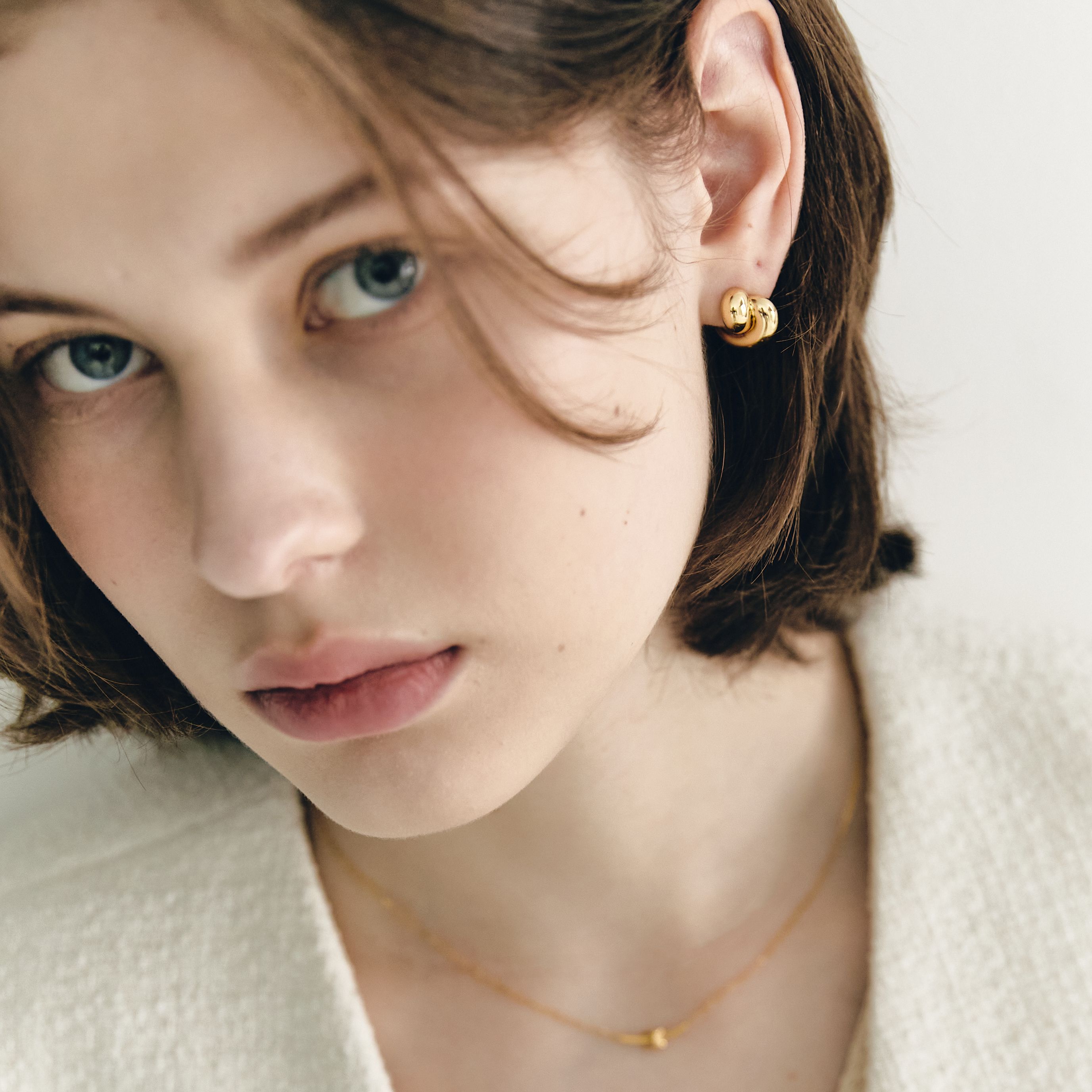 ◇HYERES LOR◇ Etrev Silver (Y) Chunky Earrings M HL2E09038Y 에트레브 실버(Y) 청키 귀걸이 M HL2E09038Y9XXX - 감도 깊은