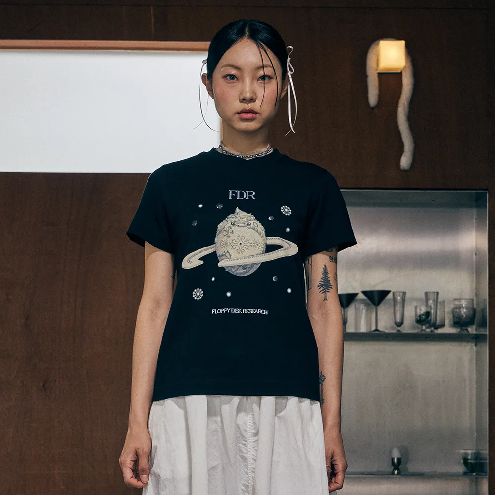 SCR x AJOBYAJO Mini T-shirt [BLACK] - 감도 깊은 취향 셀렉트