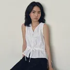 스트링 브이넥 슬리브리스 블라우스 - 아이보리