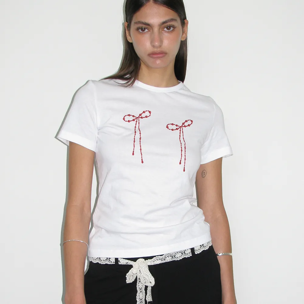 9차] Catch Embroidery T-Shirt [Off White] - 감도 깊은 취향