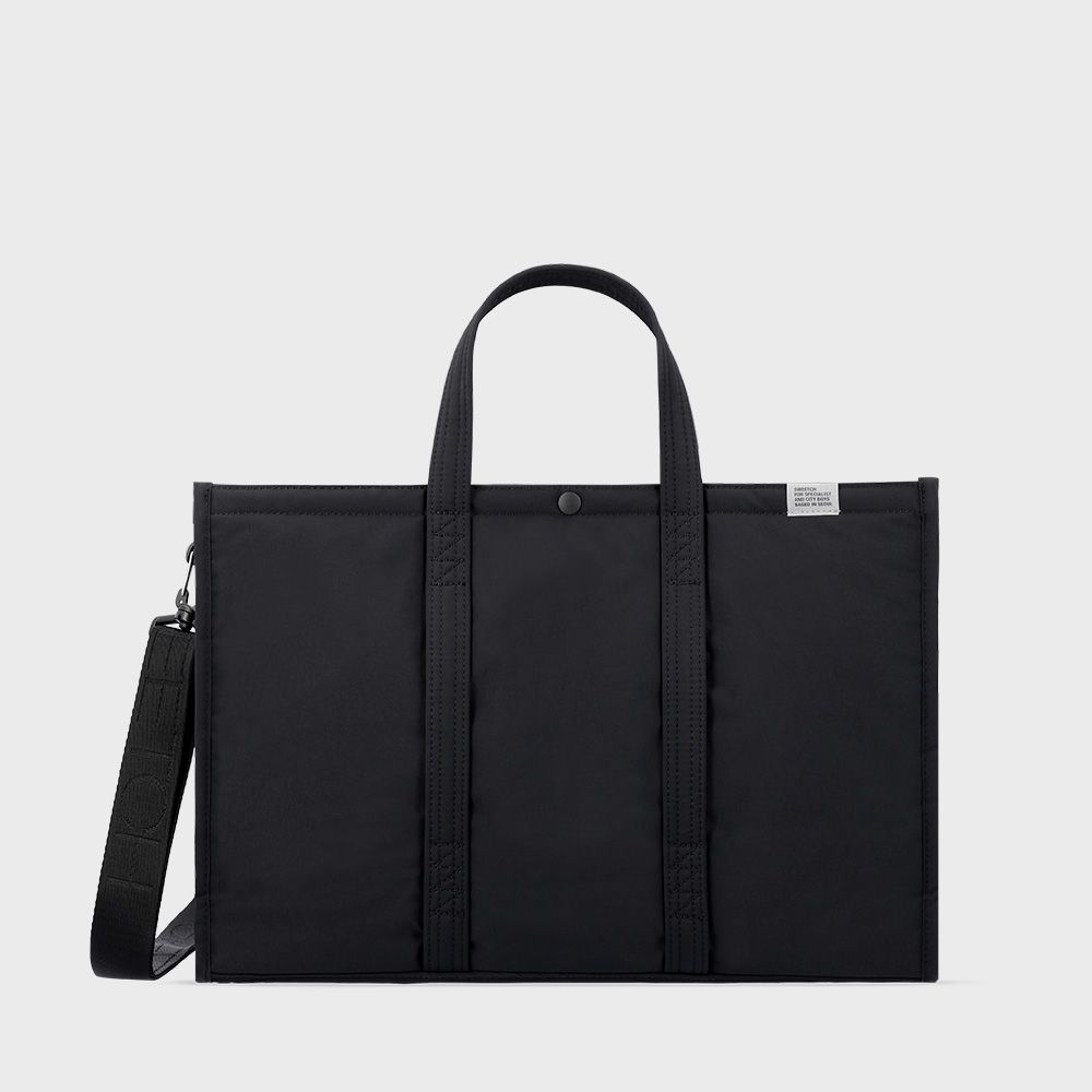 CT-054 TOTE BRIEF 001 WIDE M