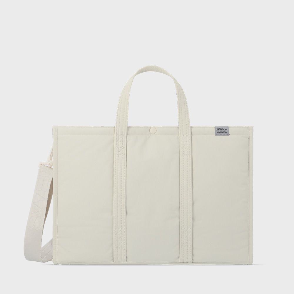 CT-054 TOTE BRIEF 001 WIDE M 