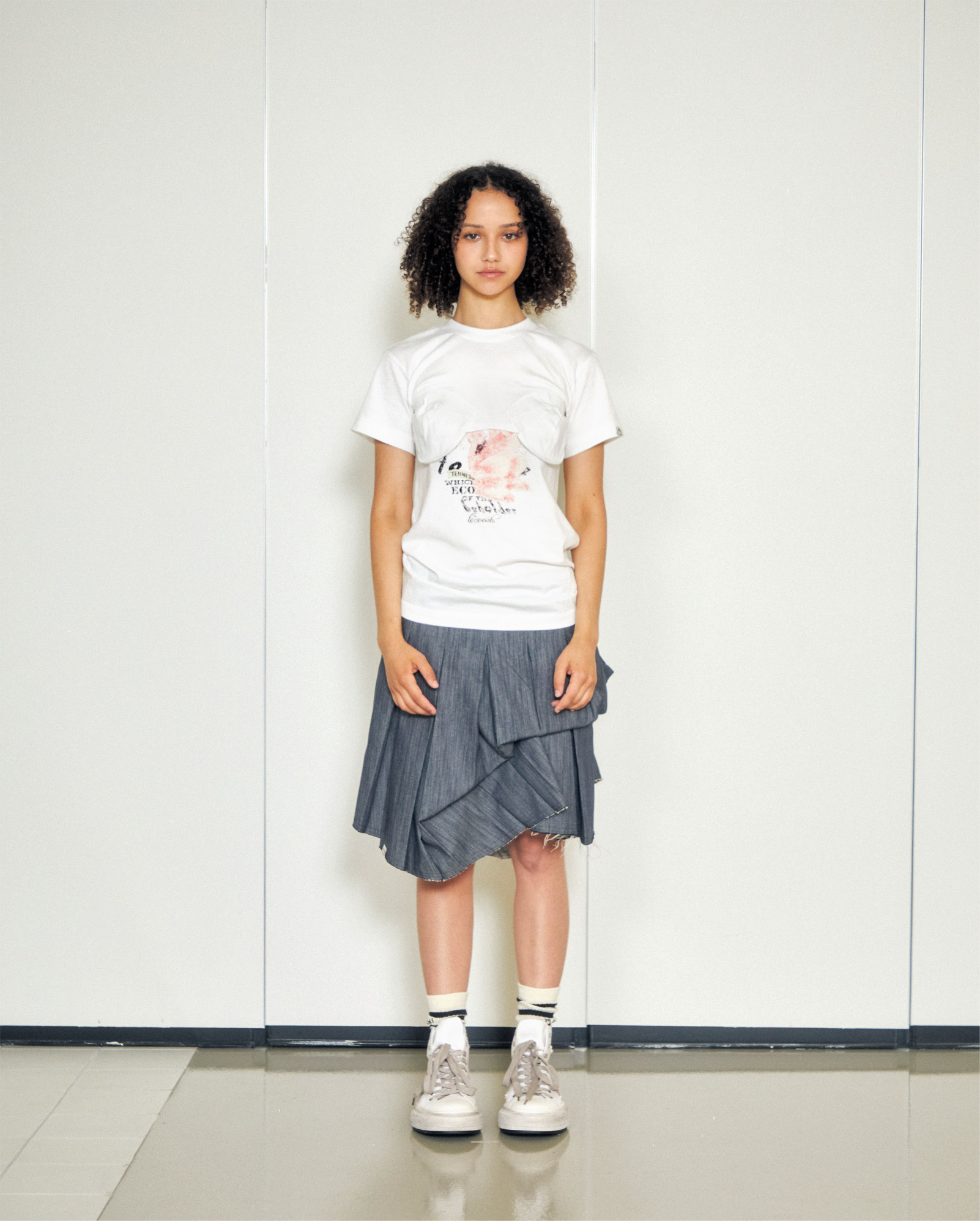 bustier layered t-shirts - 감도 깊은 취향 셀렉트샵 29CM