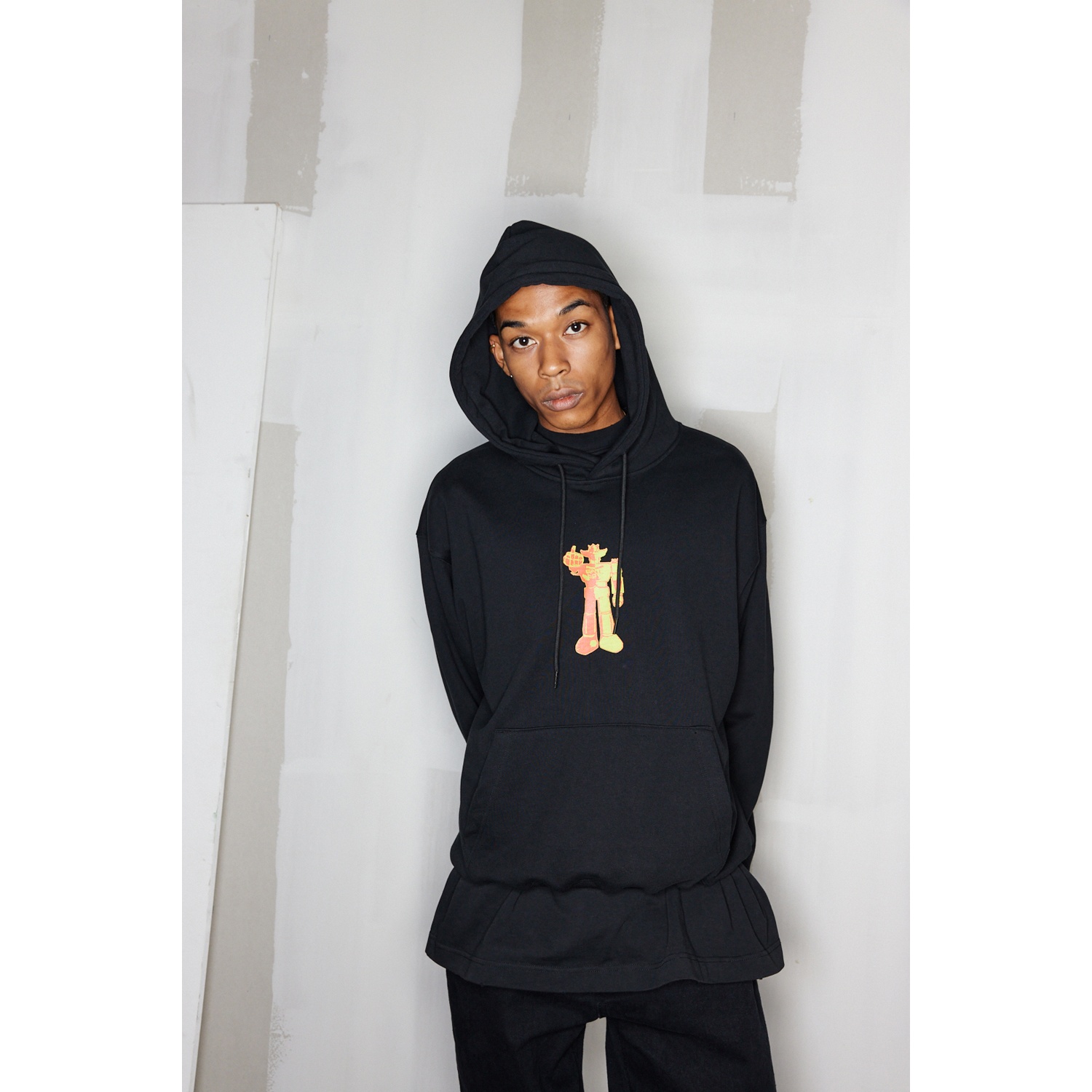 【1011 Gallery】Gallery Machine Hoodie Gallery Machine Hoodie - Black - 감도 깊은 취향 셀렉트샵 29CM