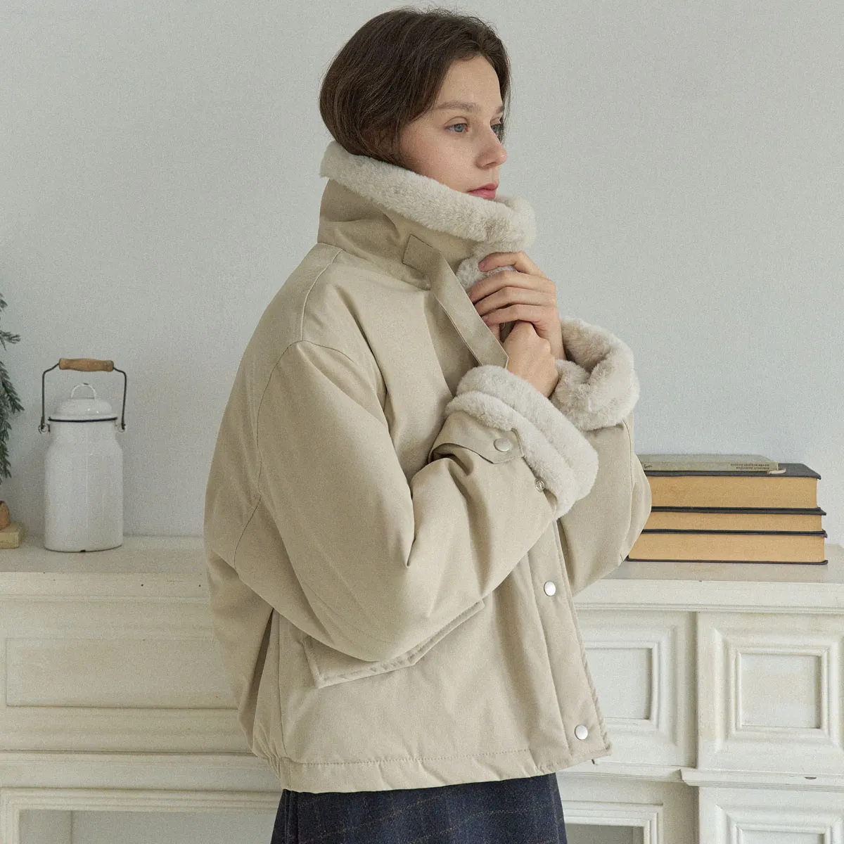Modern Fur Short Padding Jumper - BEIGE - 감도 깊은 취향 셀렉트샵 29CM