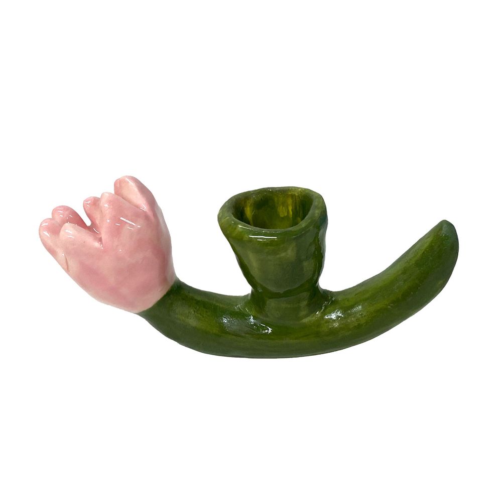 Tulip Snail Candle Holder는 튤립의 줄기 라인이 달팽이의 형태로 디자인 된 캔들 홀더 입니다. 
캔들을 꽂을수 있으며, 캔들이 없어도 오브제로 둘 수 있는 귀여운 아이템 입니다. 