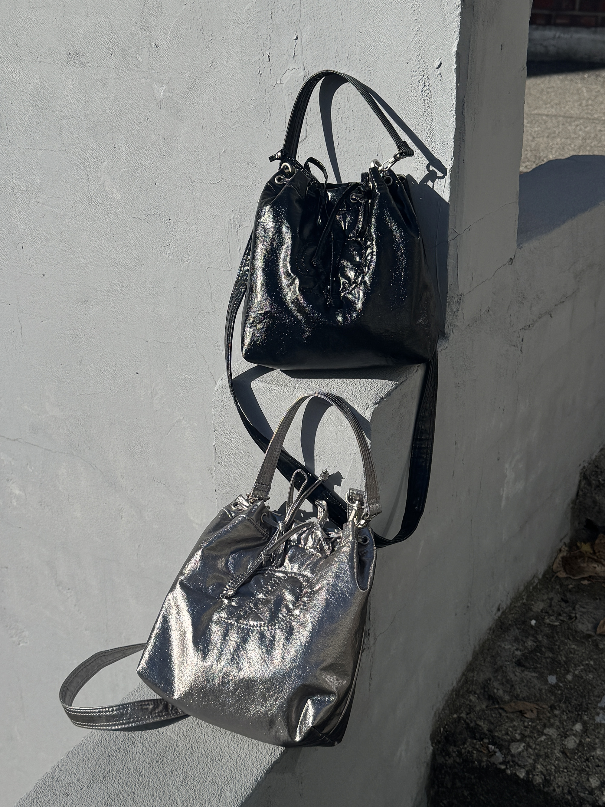 D STITCH PADDING MINI BAG IN BLACK - 감도 깊은 취향 셀렉트샵