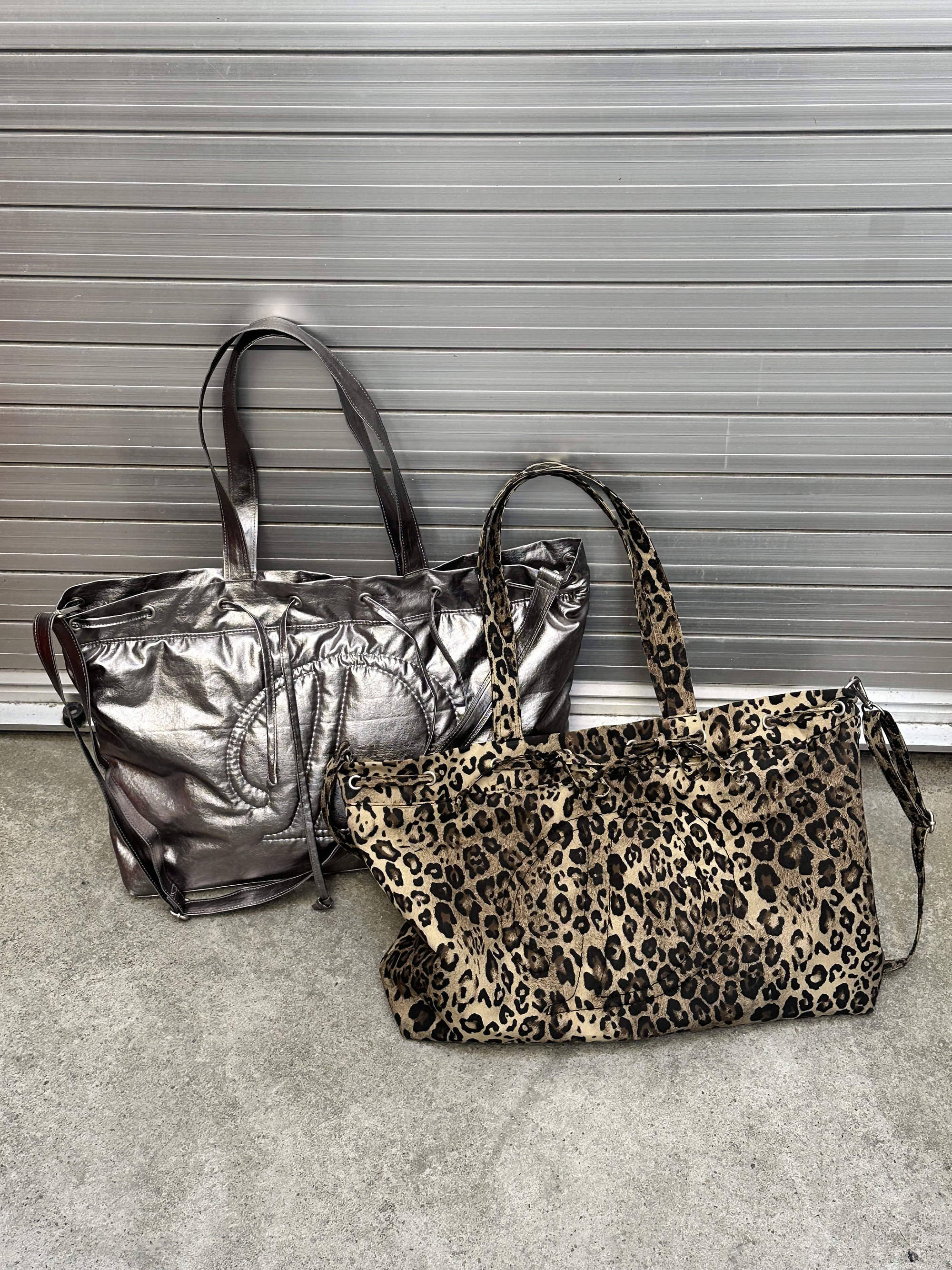 D STITCH PADDING BAG IN LEOPARD - 감도 깊은 취향 셀렉트샵 29CM