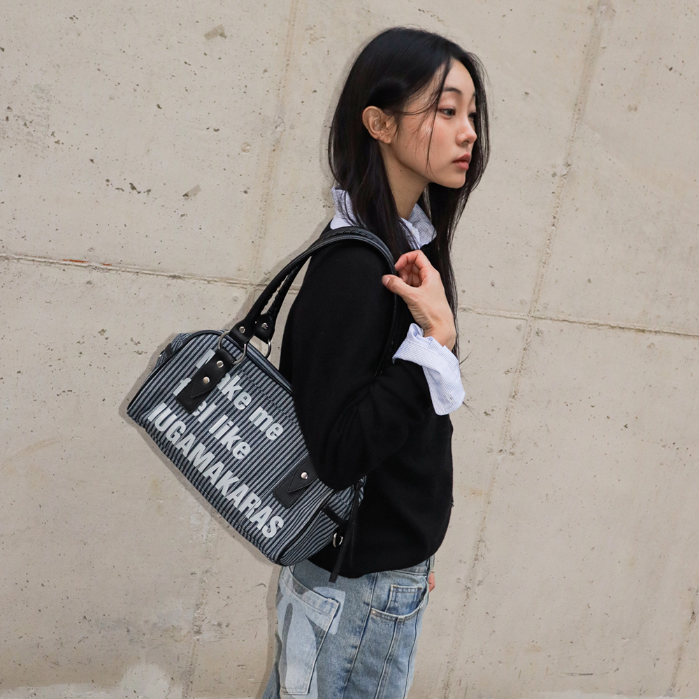 IUGAMAKARAS ■ Striped Typography Bowling Bag MUSINSA | IUGAMAKARAS Striped Typography Bowling Bag