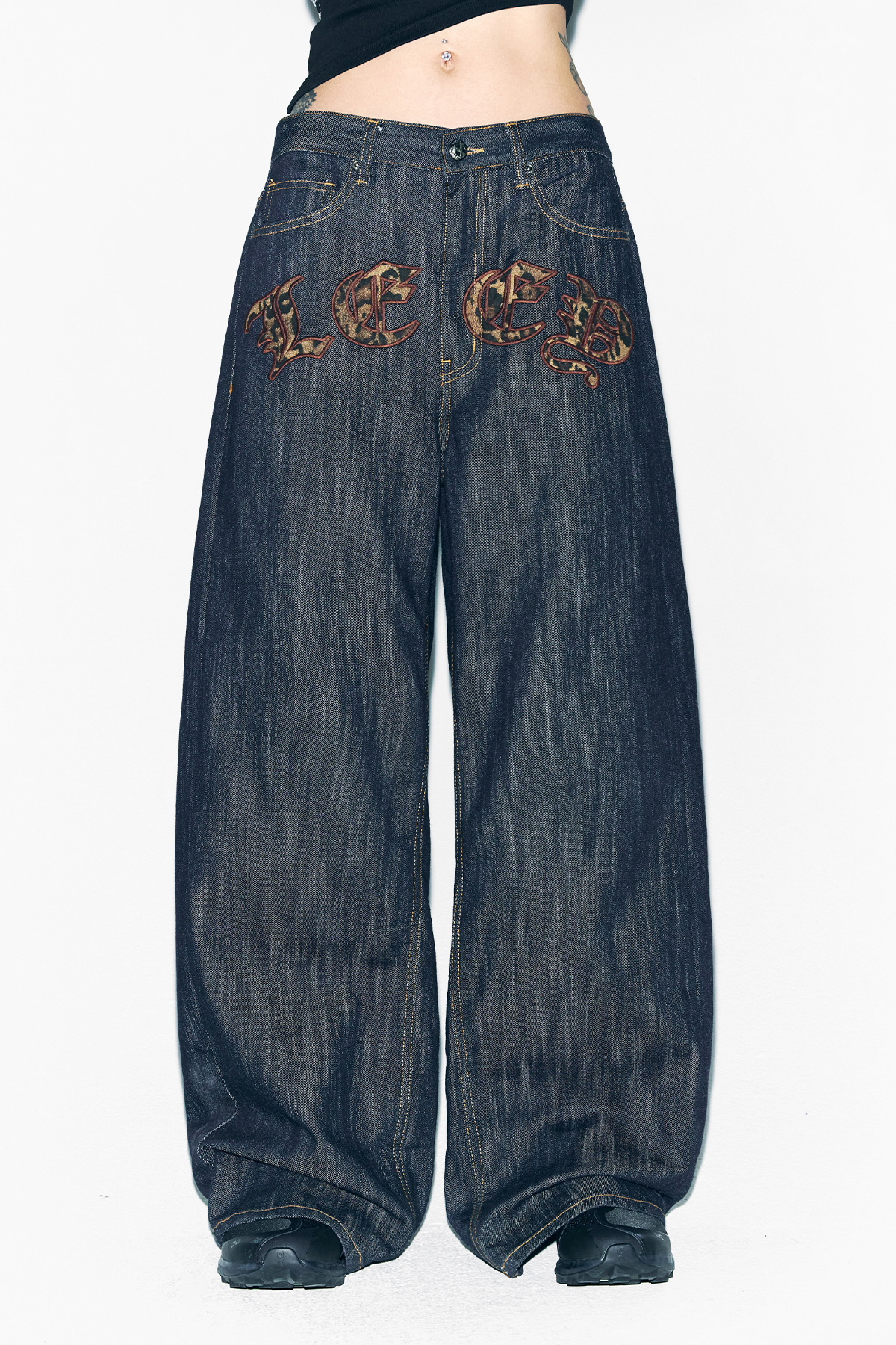 韓国商品/LEEY LEOPARD APPLIQUE WIDE PANTS 11efd1b6f0f75a9aad1b0d81cc3019