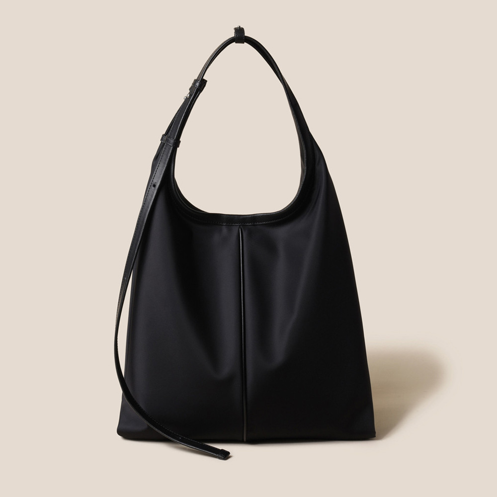 トートバッグ COURONNE Lumie Velvet Tote 29 Black RCBTX24661BKX Lumie Velvet Tote 29 (Black)_RCBTX24661BKX - 감도 깊은 취향