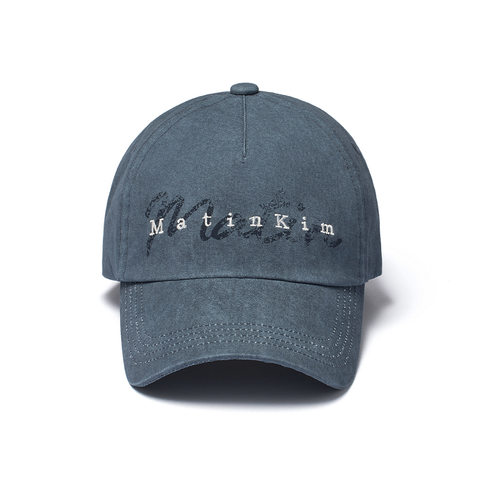 MATIN CURSIVE BALL CAP IN BROWN - 감도 깊은 취향 셀렉트샵 29CM