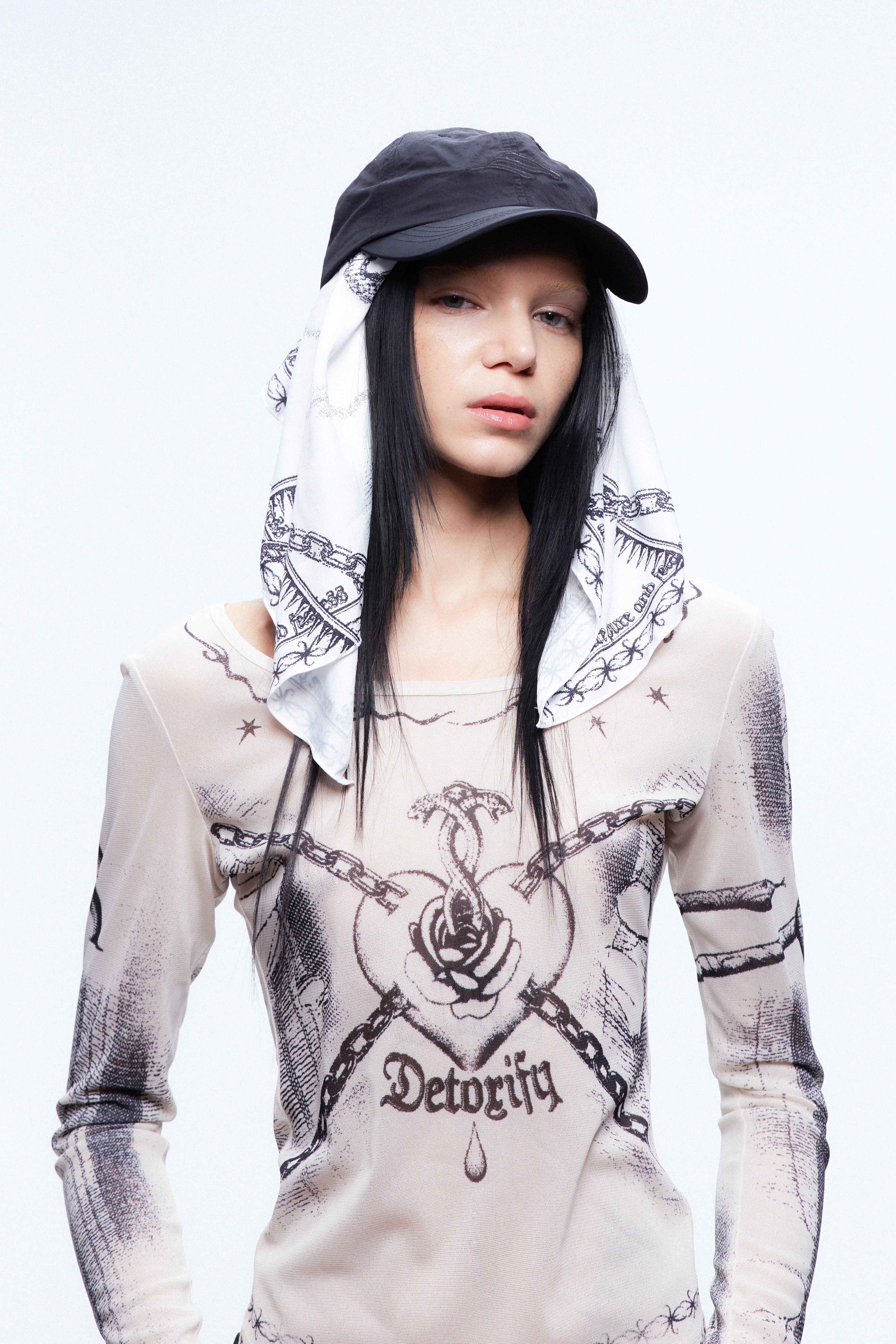 [2000 Archives] YEAR OF SNAKE SCARF CAP-Black(共用) MUSINSA | 2000ARCHIVES YEAR OF SNAKE SCARF CAP (BLACK+WHITE)