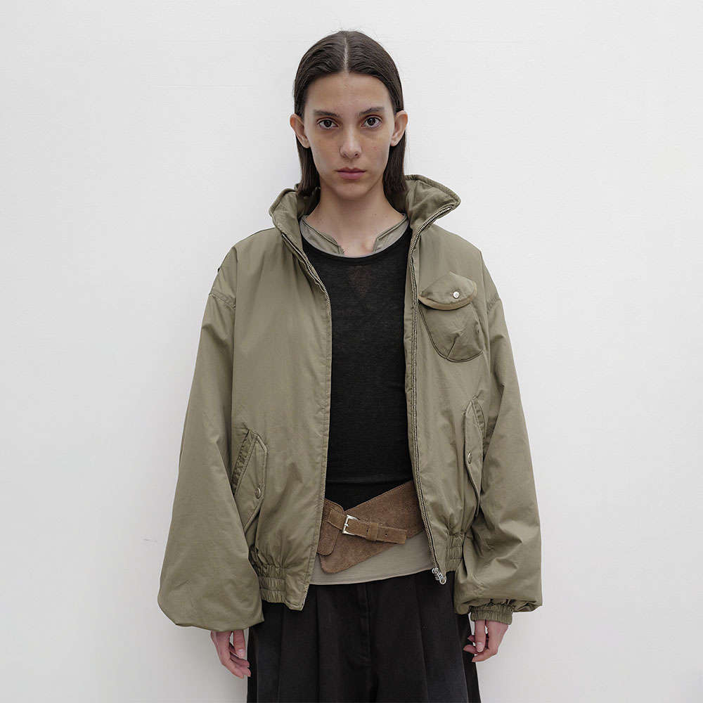 COTTON CARGO BOMBER (KHAKI) - 감도 깊은 취향 셀렉트샵 29CM