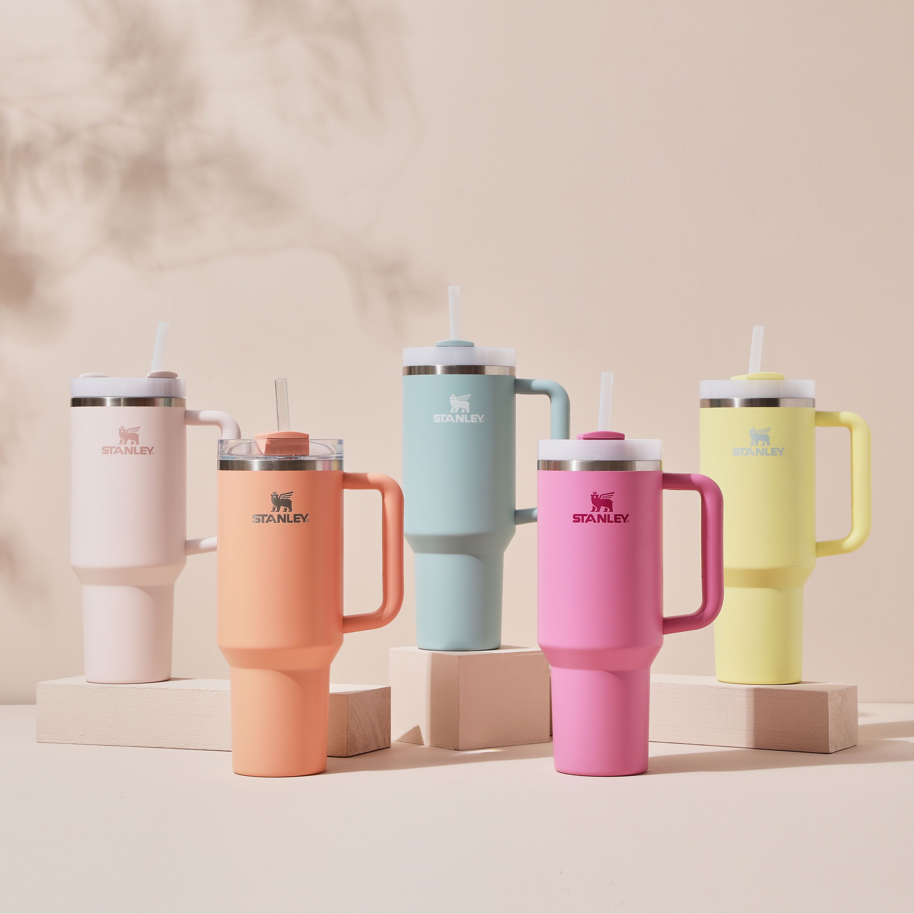 限定モデル】スタンレー クエンチャー H2.0 591ml ブラックダマスク