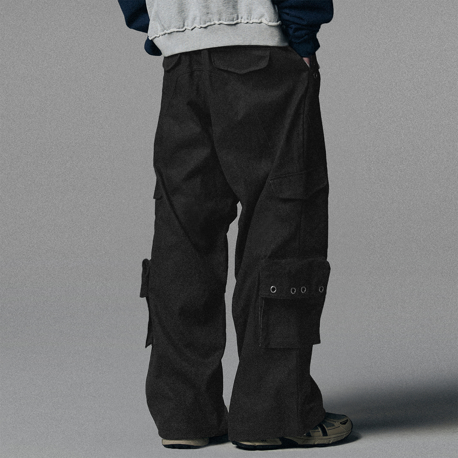 Incision Multi Cargo Sweat Pants - Grey - 감도 깊은 취향