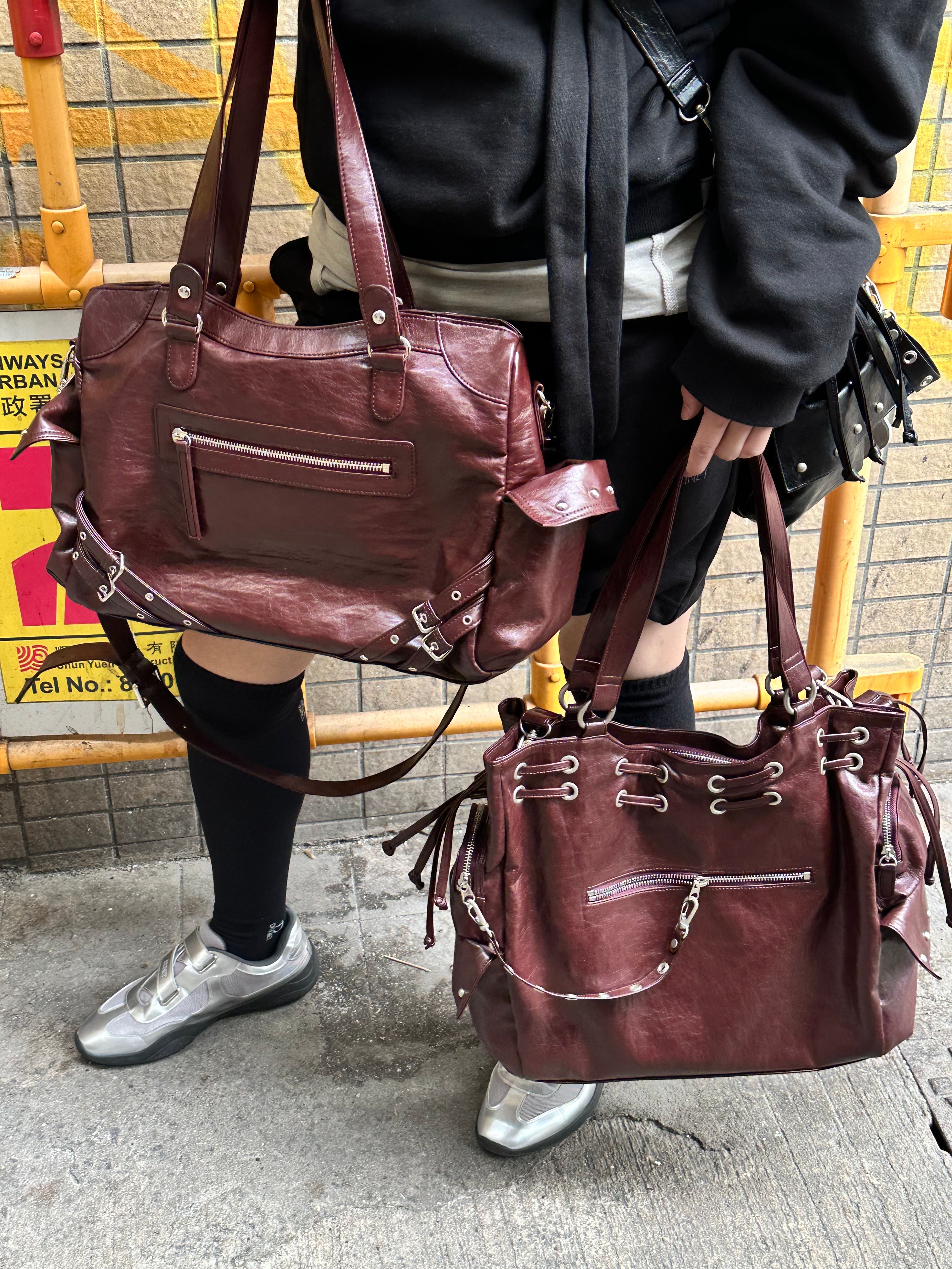 DEINET NEW STUD STRING BIG BAG IN BLACK - 감도 깊은 취향