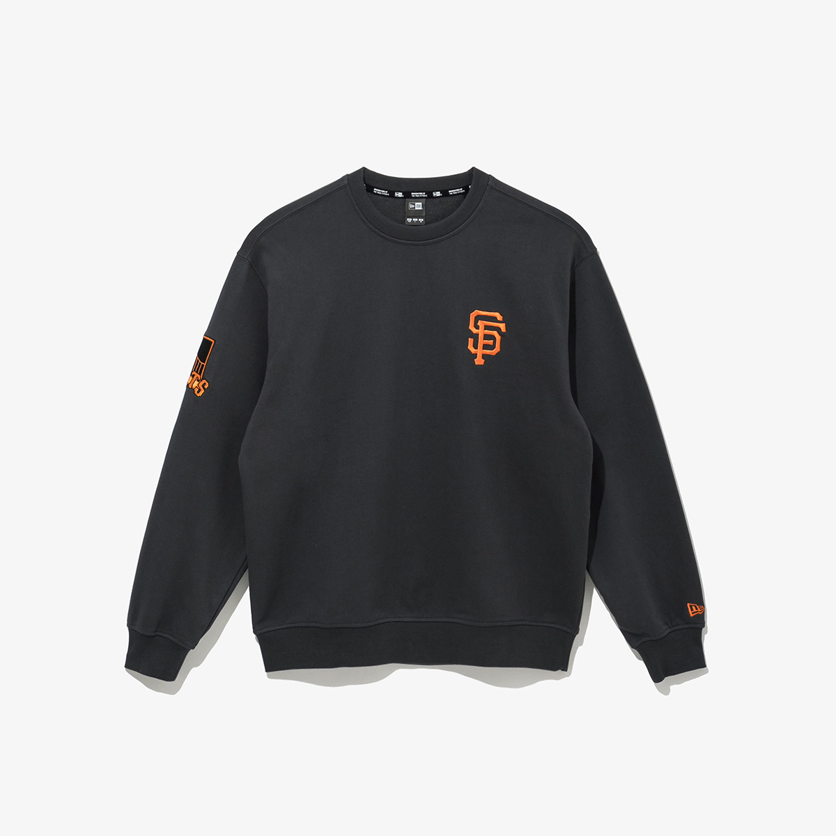 【NEW ERA】韓国人気◆AP MLB ARCH LOGO CROP CREWNECK LOSDOD 29CM 단독] AP MLB ARCH LOGO CROP CREWNECK LOSDOD (BLK