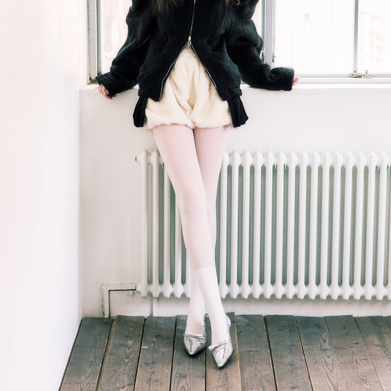 【KHIHO】TIPI RIBBON SLINGBACKS ★韓国人気★ 追跡付 TIPI RIBBON SLINGBACKS / SILVER - 감도 깊은 취향 셀렉트샵 29CM