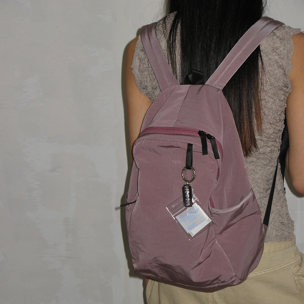 人気商品!【POTE】0002 HideSlot バックパック(マゼンタ) 0002 HideSlot Classic Backpack_Mocha - 감도 깊은 취향 셀렉트