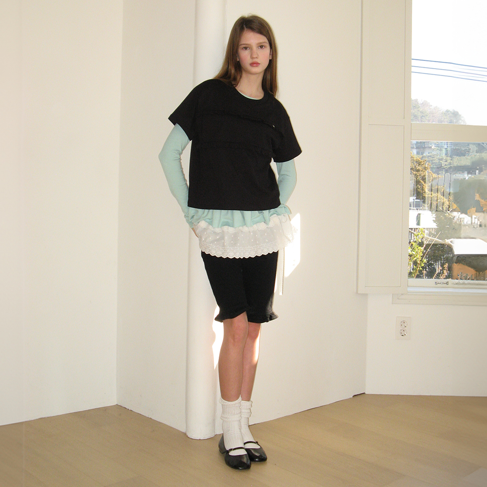 FRILL SHORT BIKER PANTS BLACK - 감도 깊은 취향 셀렉트샵 29CM