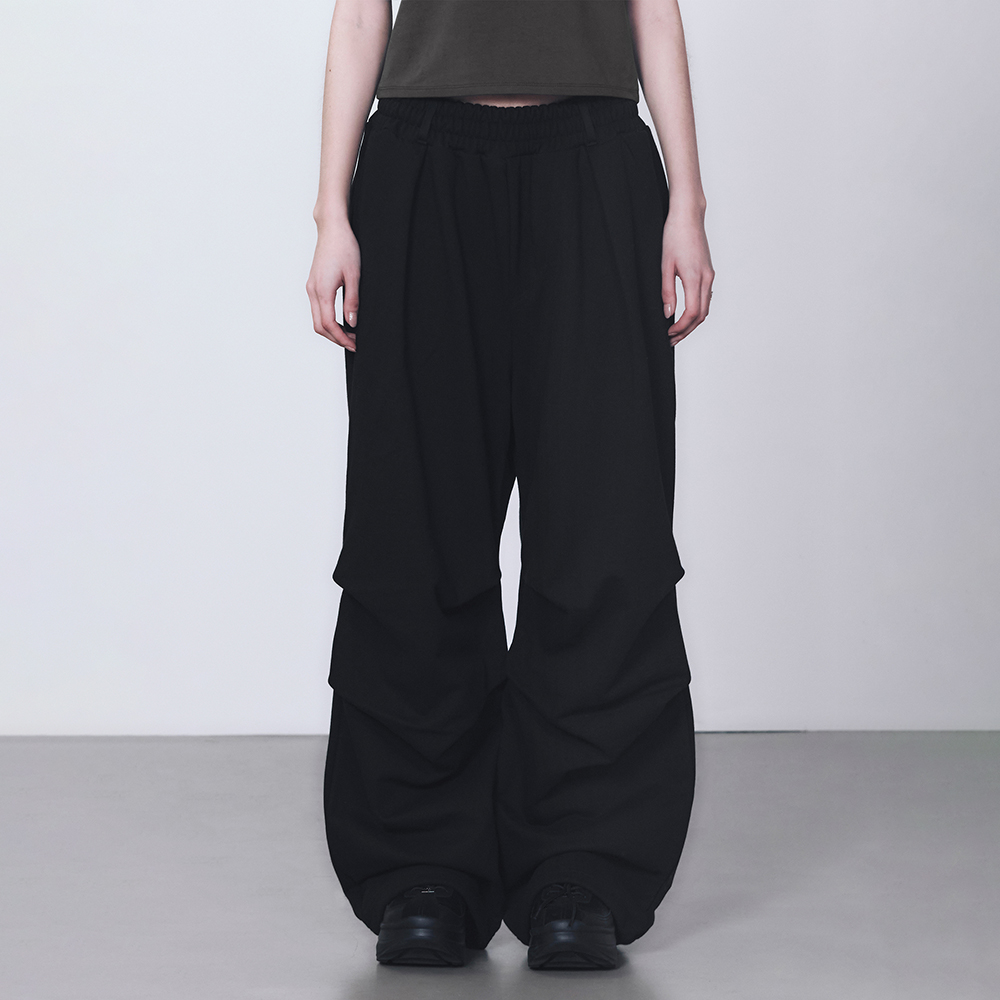 TMB Square Logo Sweat Pants [ Black ] - 감도 깊은 취향