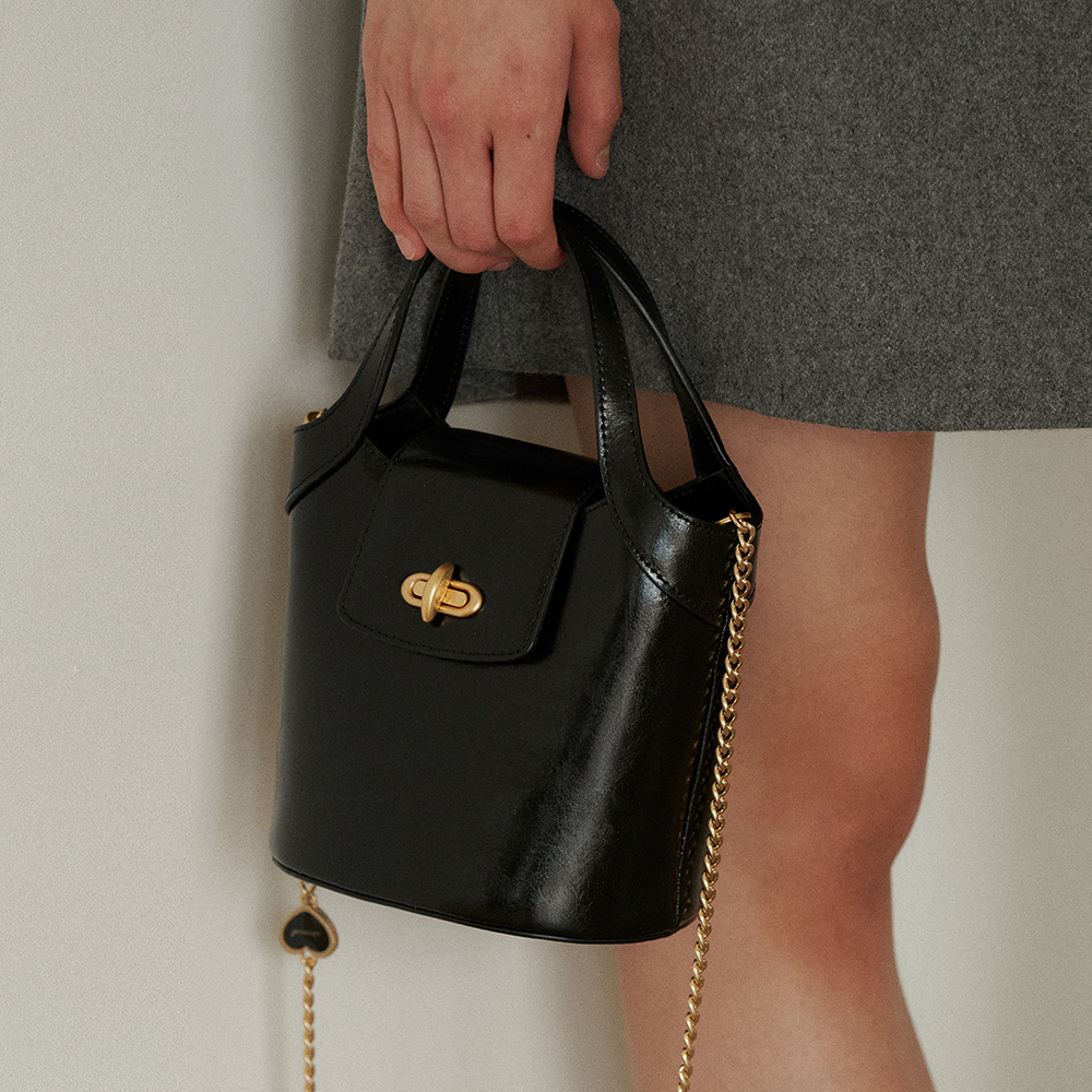 [DE MERIEL] Love Chain Bag ☆送料込☆ DE MERIEL] Love Chain Bag ☆送料込☆