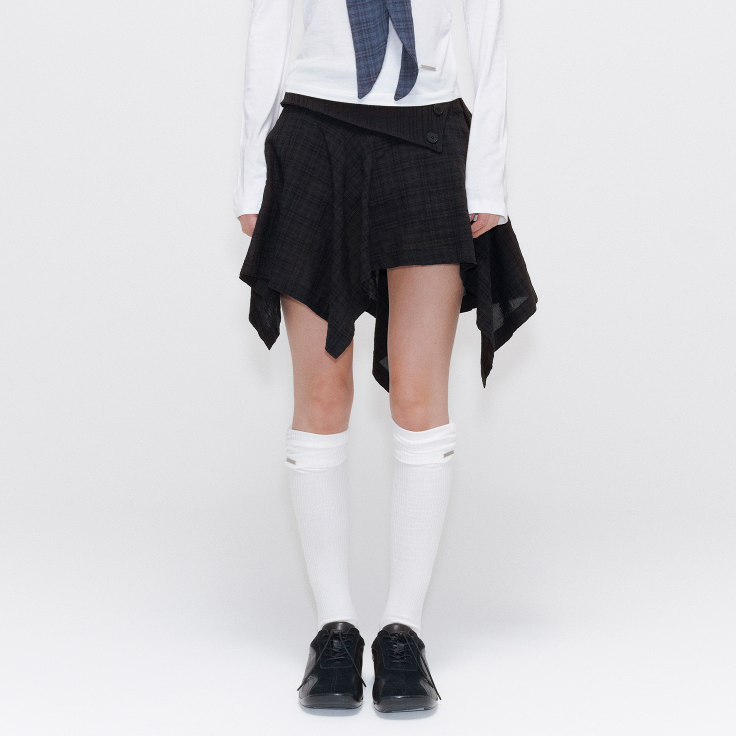 【MISEKI SEOUL】Unbalanced flow mini skirt★韓国人気★追跡付 미세키 서울 Unbalanced folw mini skirt 블랙 | 브랜드 중고
