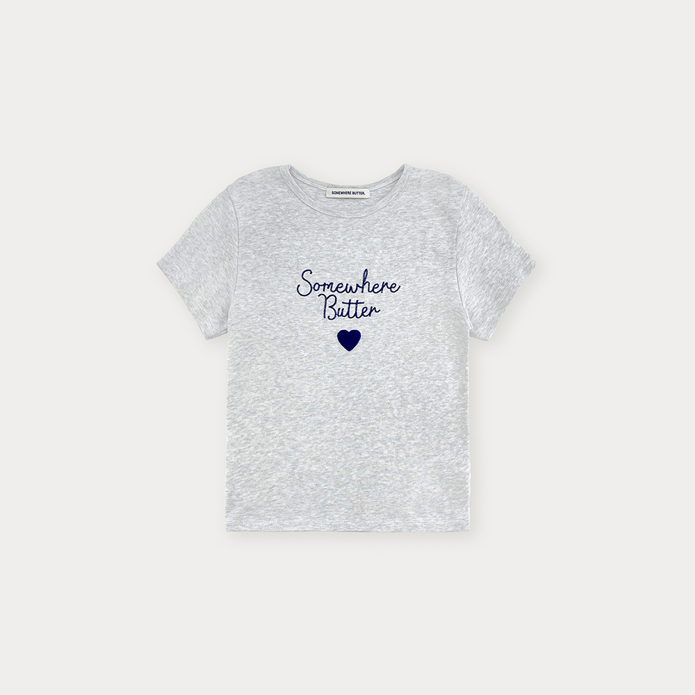 韓国ファッション【SOMEWHERE BUTTER.】Boucle Heart Logo Top Boucle Heart Logo Top - White Melange - 감도 깊은 취향