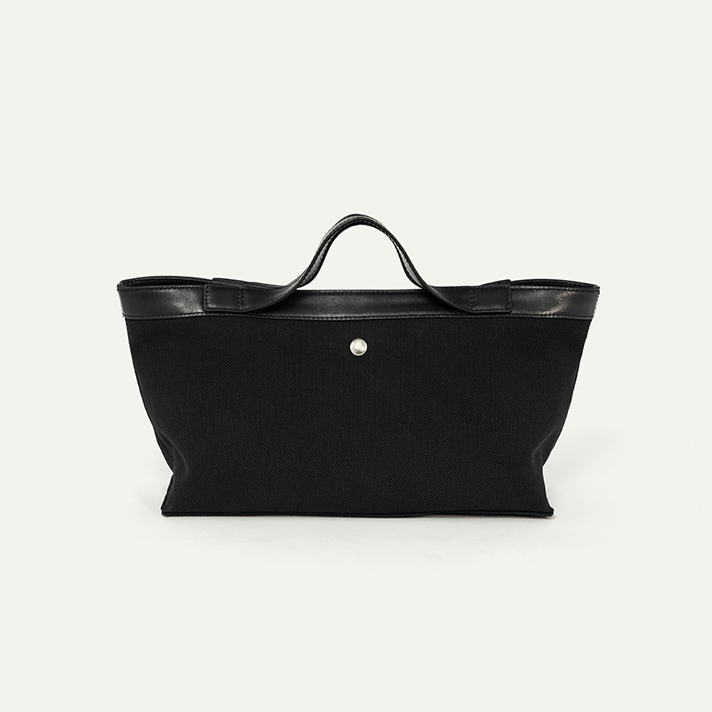 Rivet Point Leather Square Mini Bag [ Black ] - 감도 깊은