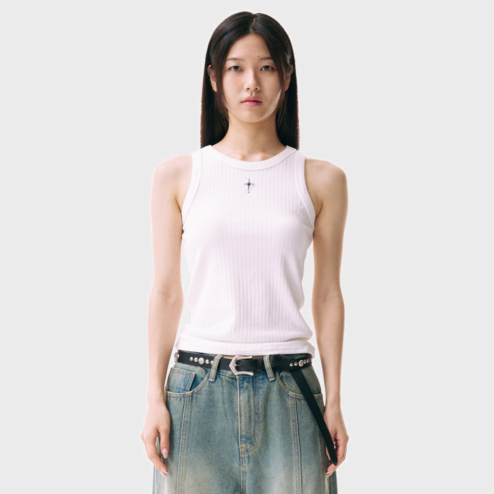 【IUGAMAKARAS】STUDDED SLEEVELESS Studded Sleeveless (White) - 감도 깊은 취향 셀렉트샵 29CM