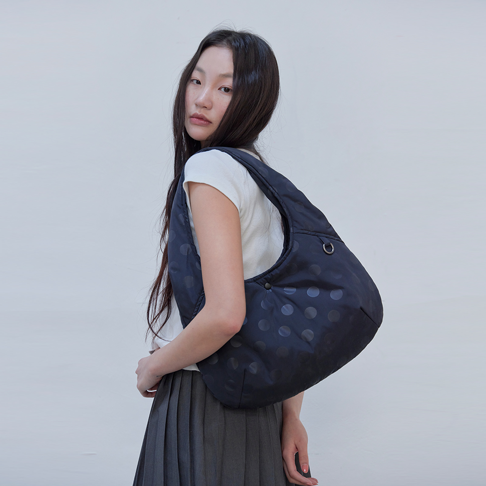 韓国商品/HAVE A WHALE dot pebble bag dot pebble bag (NA) - 감도 깊은 취향 셀렉트샵 29CM