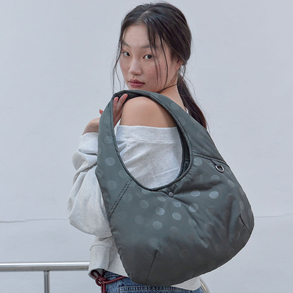 韓国商品/HAVE A WHALE dot pebble bag dot pebble bag (NA) - 감도 깊은 취향 셀렉트샵 29CM