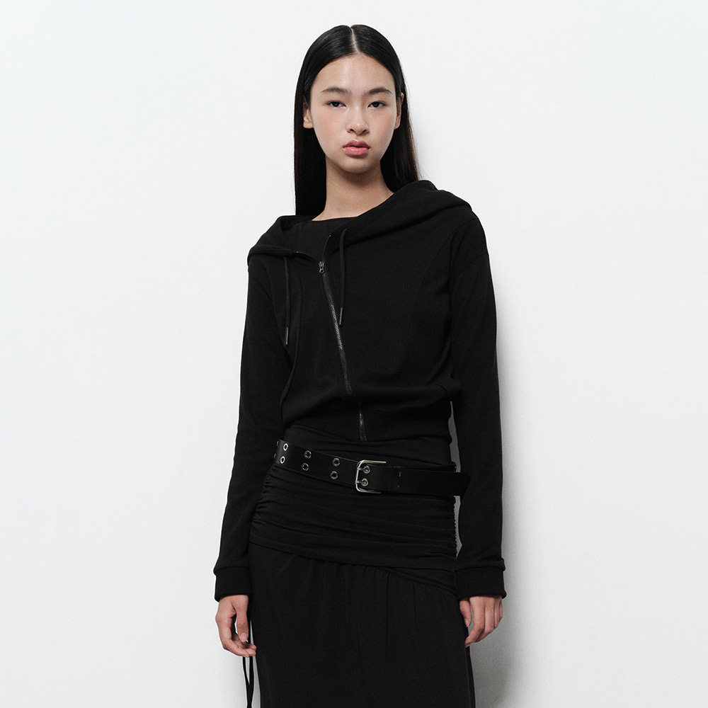 DIAGONAL ZIP UP HOODIE (black) - 감도 깊은 취향 셀렉트샵 29CM