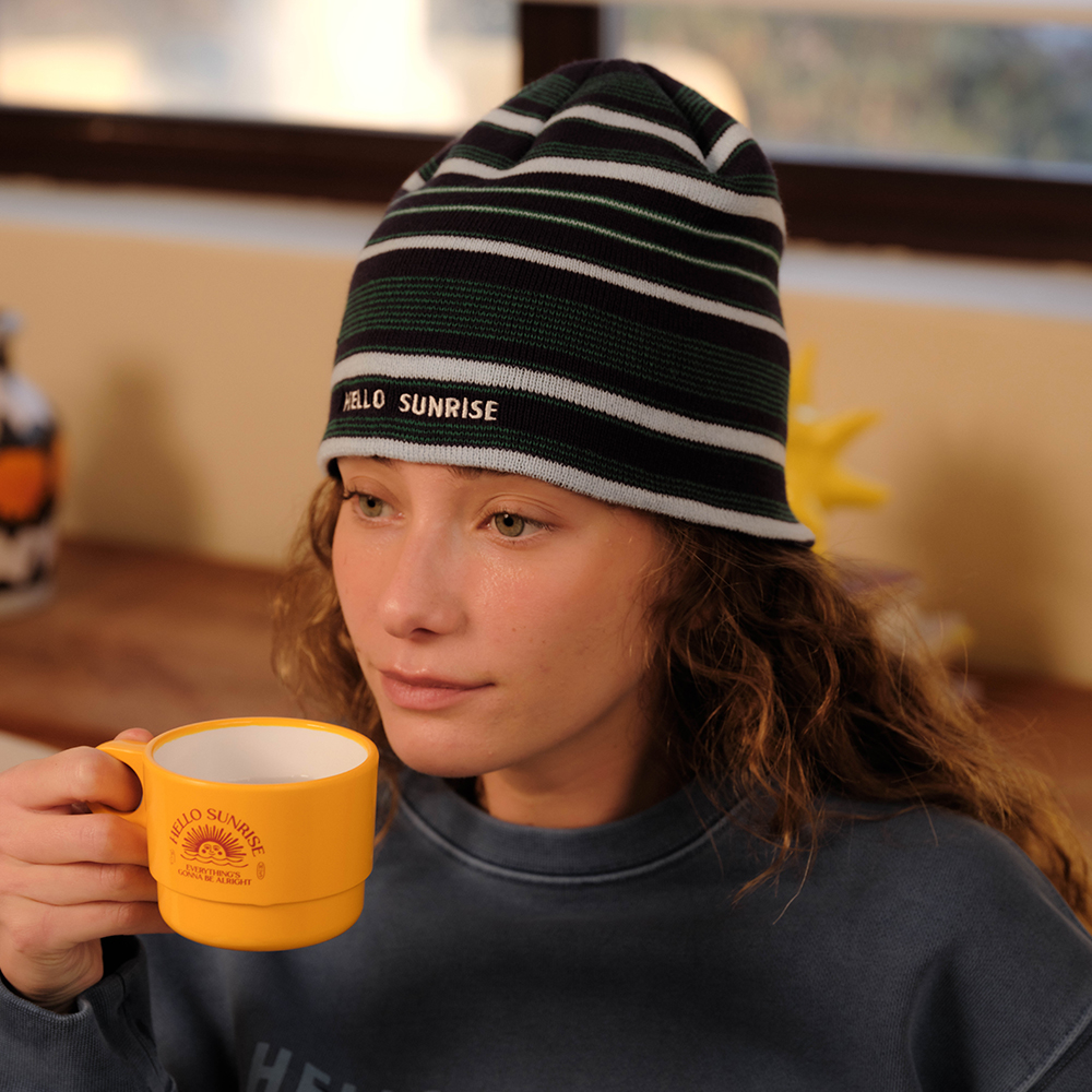 【HELLO SUNRISE】 Multi Stripe Beanie / 追跡付 헬로선라이즈 멀티 스트라이프 비니 블랙 | Hello Sunrise | KREAM