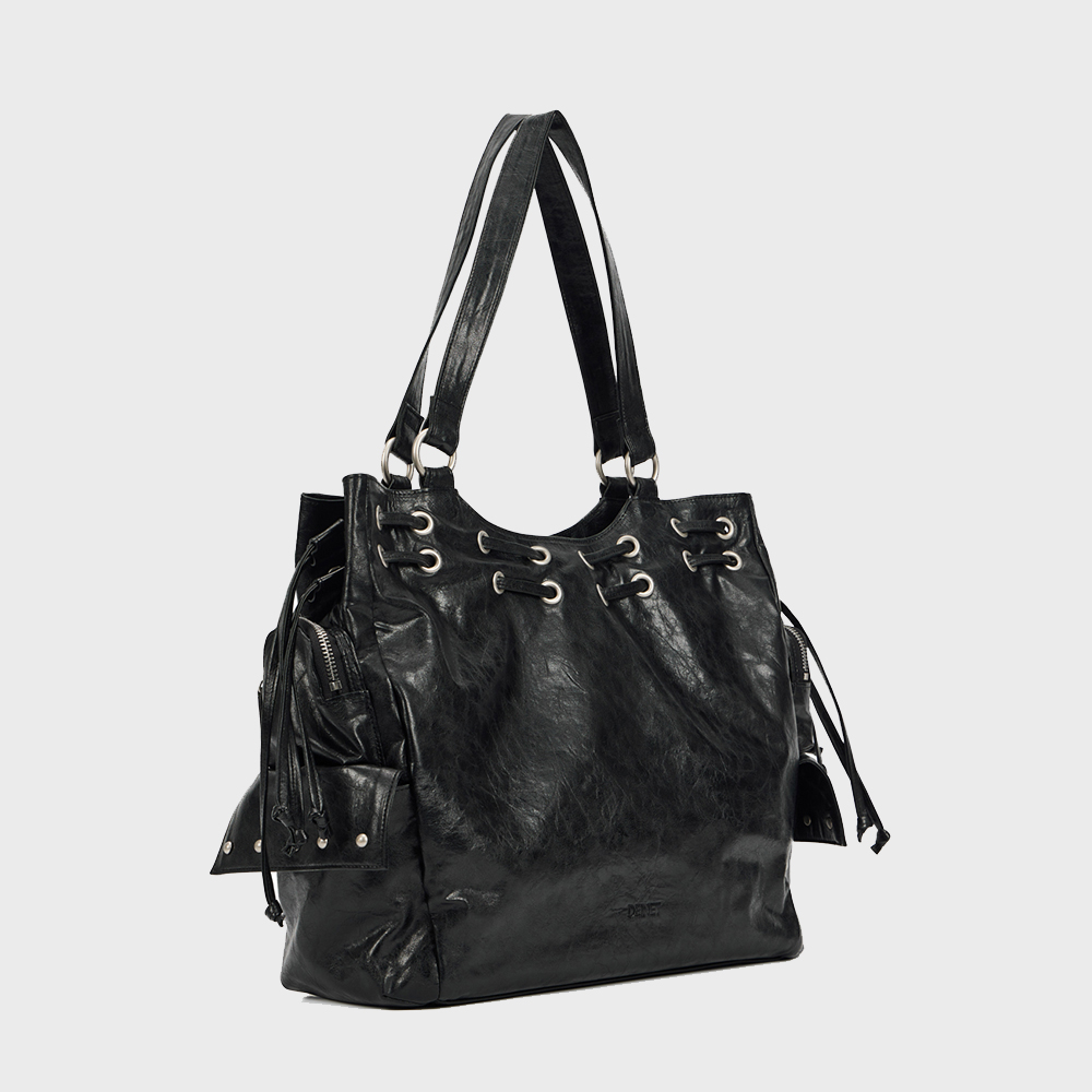 大人気 【DEINET】 NEW STUD STRING BIG BAG ★送料・関税込★ DEINET - Deinet New Stud String Big Bag | HBX - ハイプ