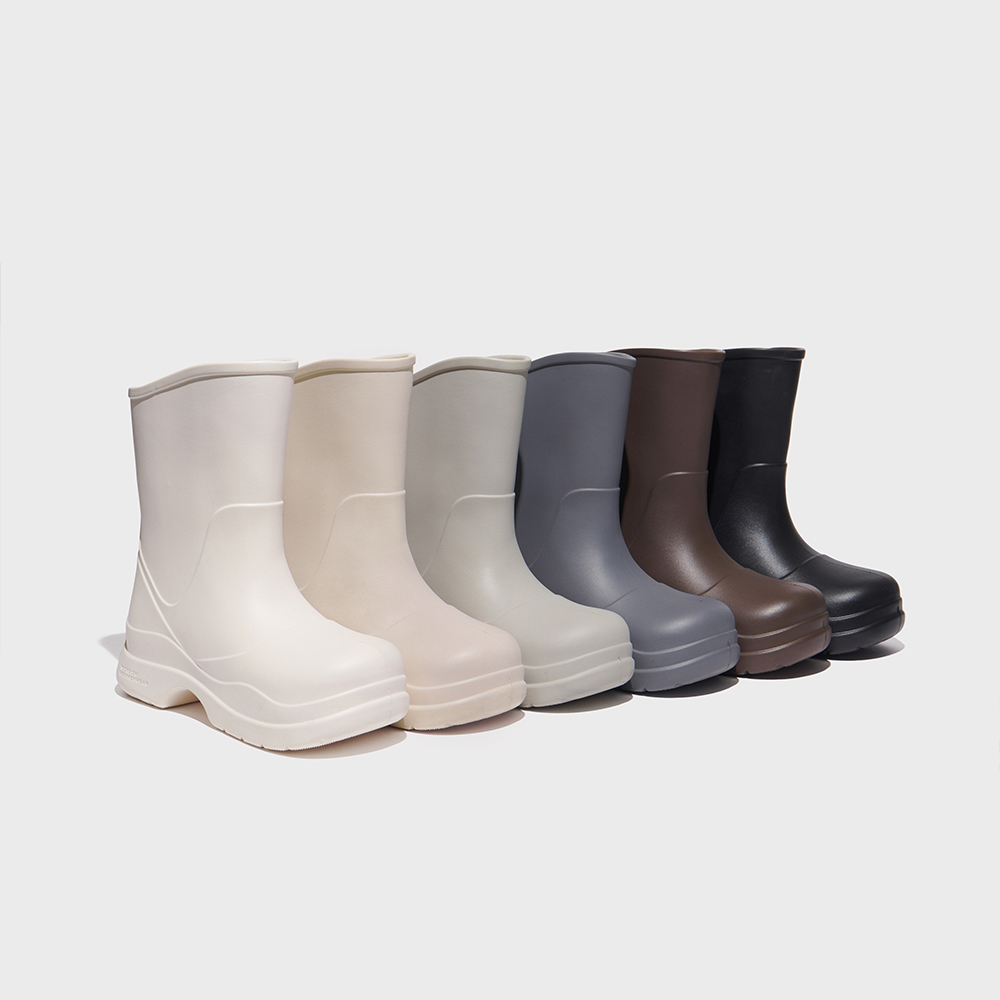 新作人気カラー【MARITHE】CLASSIC LOGO RAIN BOOTS LOW Oatmeal CLASSIC LOGO RAIN BOOTS LONG black - MARITHÉ+FRANҪOIS GIRBAUD