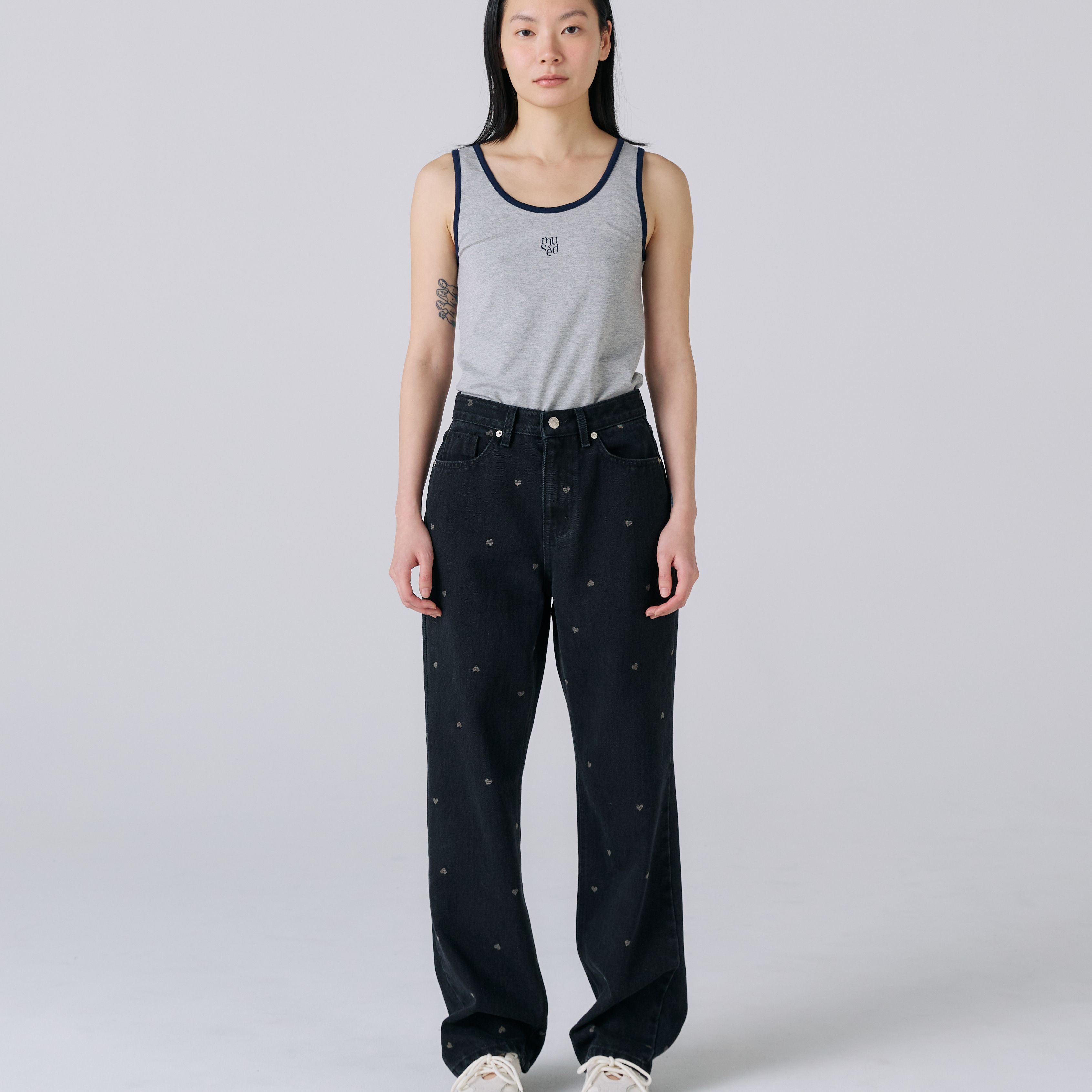 【Mused】 Heart Bleach Jeans - Blue 뮤제드