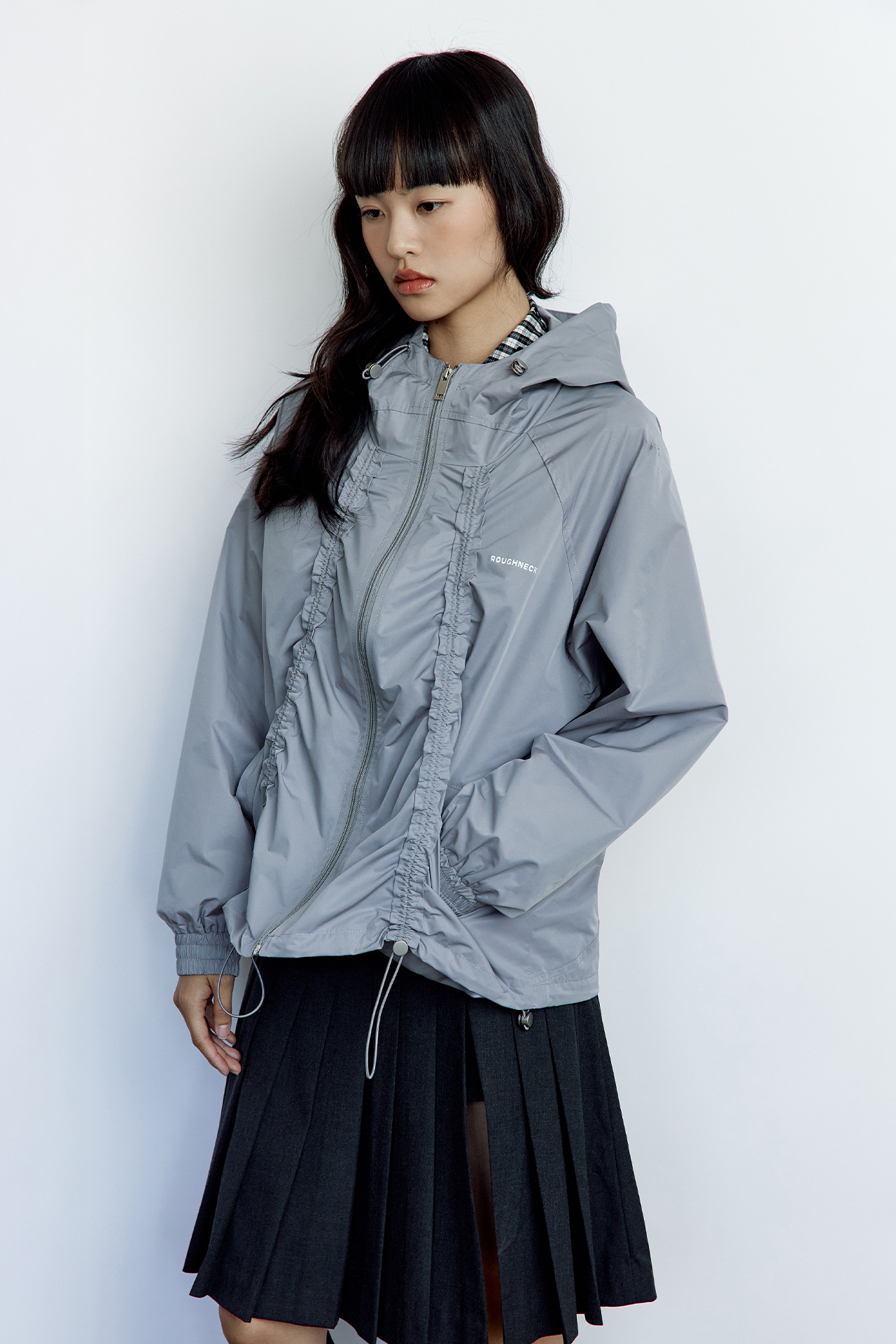 [ROUGHNECK] SHIRRING WIND BREAKER /追跡付 シリングウィンドブレーカー グレー - roughneck | 60% - アジア