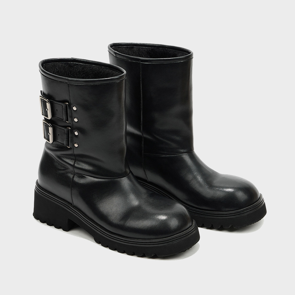 【DEINET】TEDDY BEAR BUCKLE BOOTS★韓国人気★ 追跡付 TEDDY BEAR BUCKLE BOOTS IN LEATHER BLACK - 감도 깊은 취향