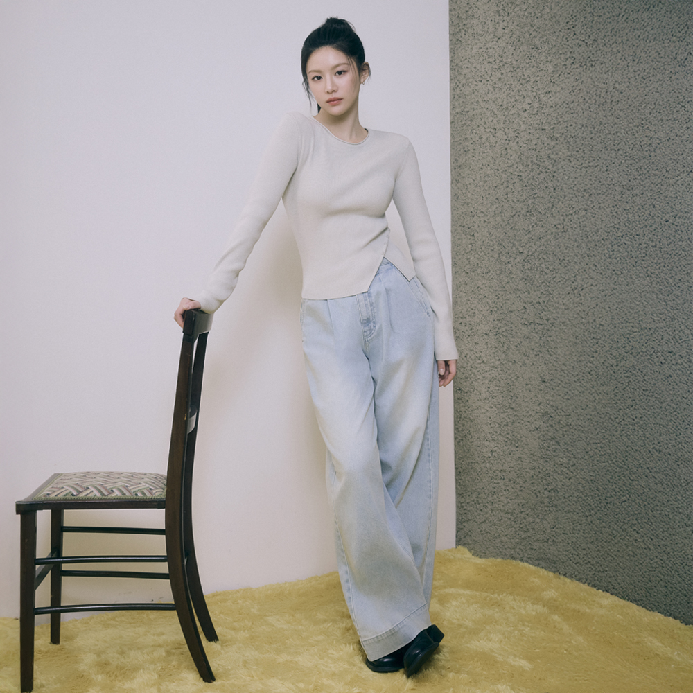 W LOW-WAIST TUCK WIDE DENIM PANTS light blue - 감도 깊은