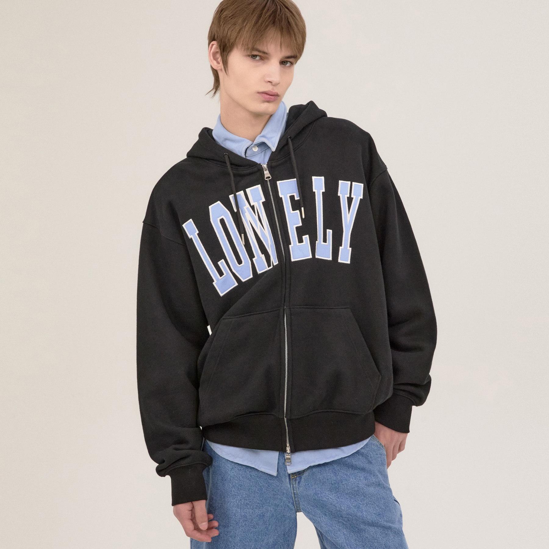 LONELY/LOVELY HOODIE ZIP-UP BLACK SKY BLUE - 감도 깊은 취향