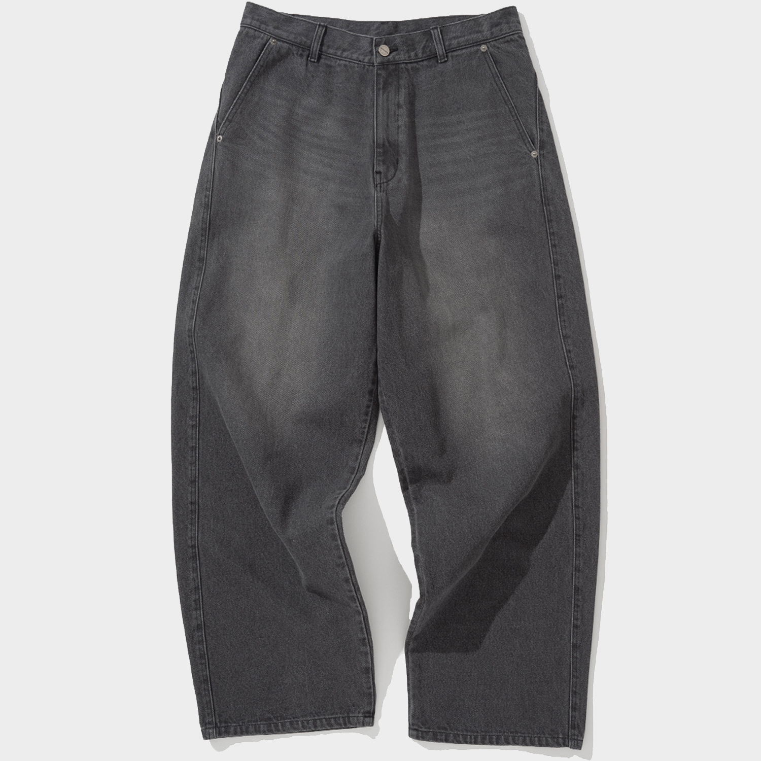 【SATIIIZ】Peron Curved Bermuda Denim Pants Curved Semi Wide Denim Pants - Black - 감도 깊은 취향 셀렉트